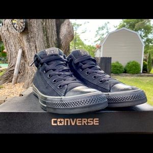 Converse Chuck Taylor Street Mid Black